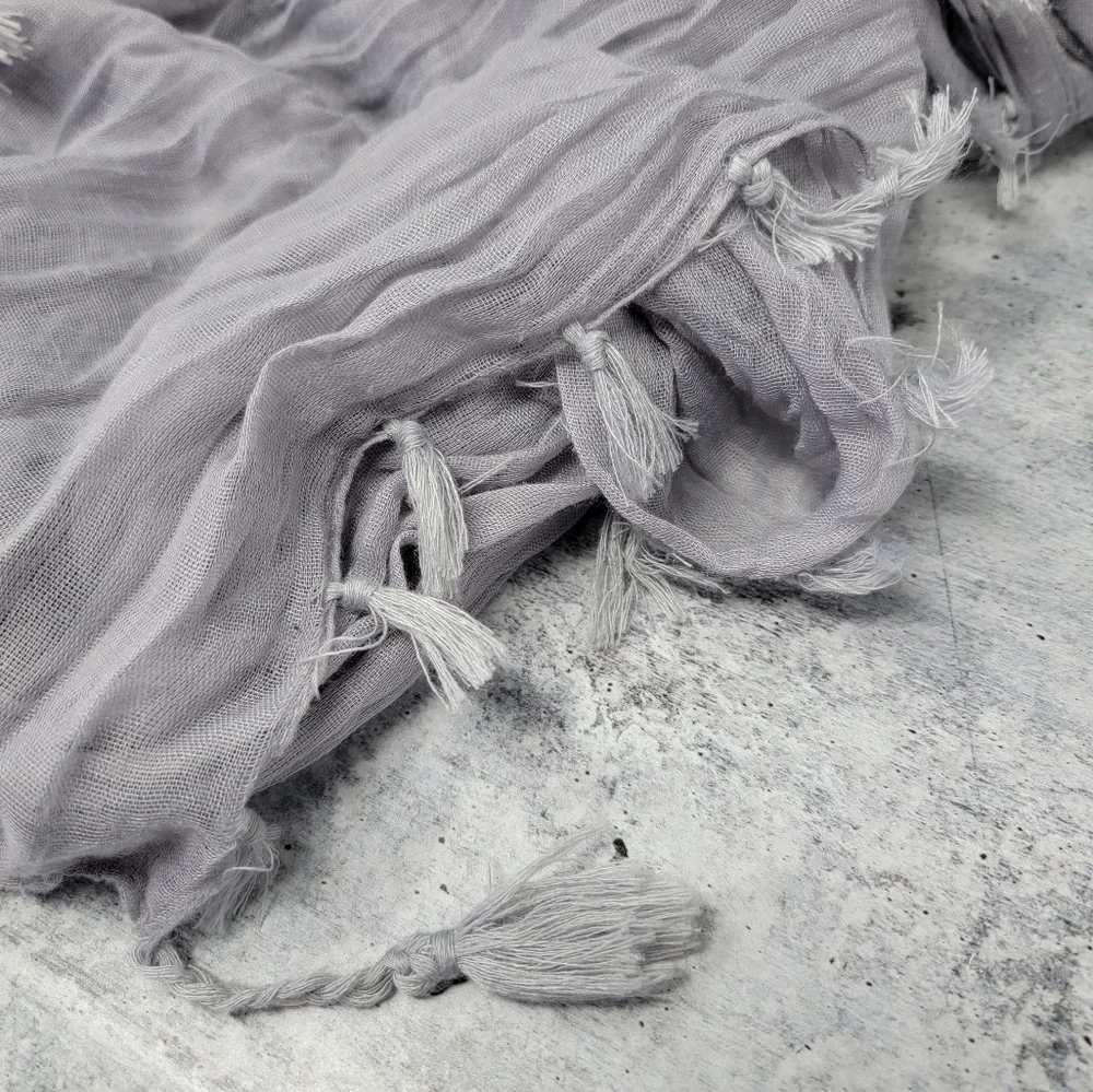 Lightweight Gray Tassel Scarf